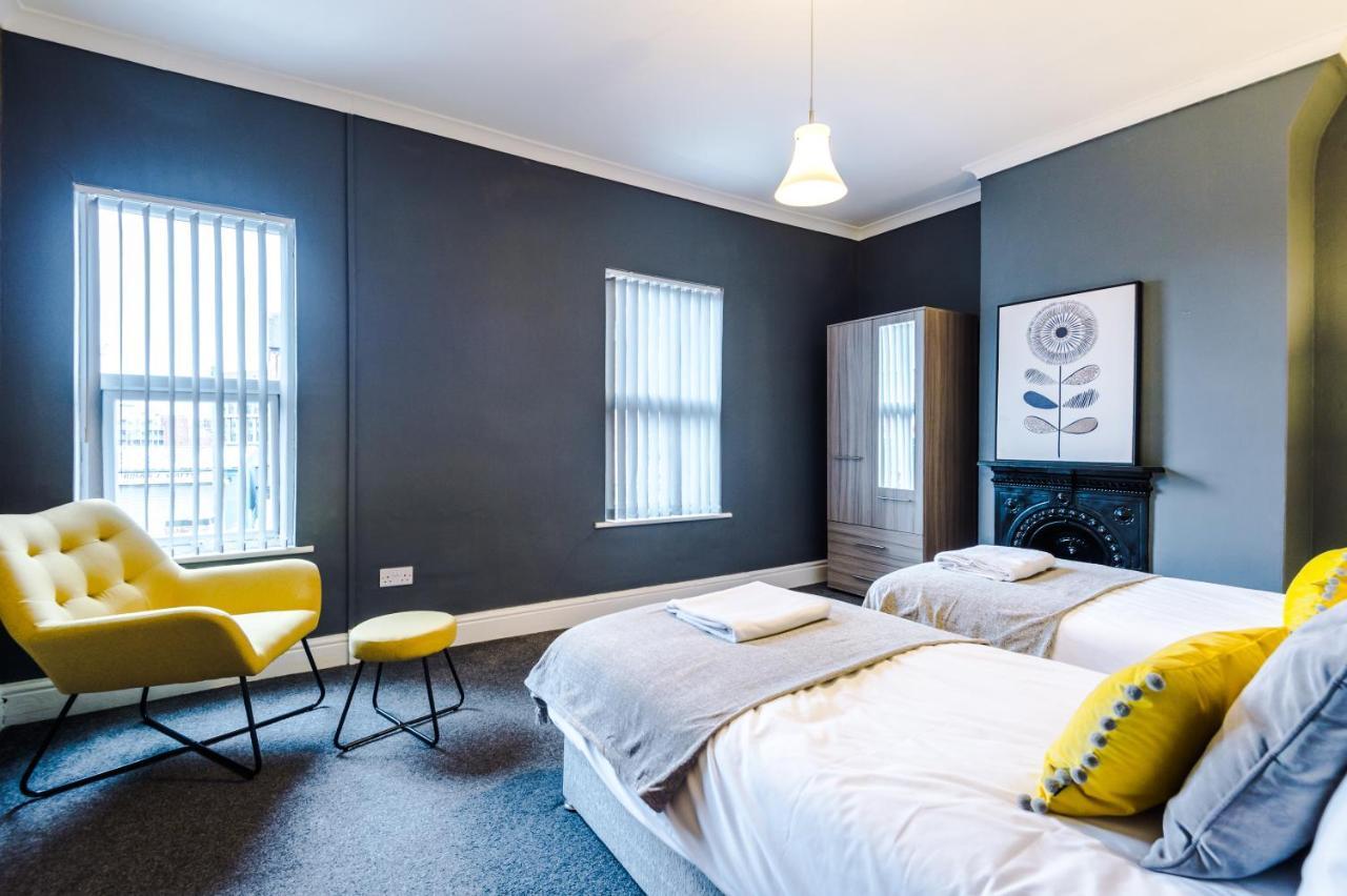 Spacious Modern - Great Location