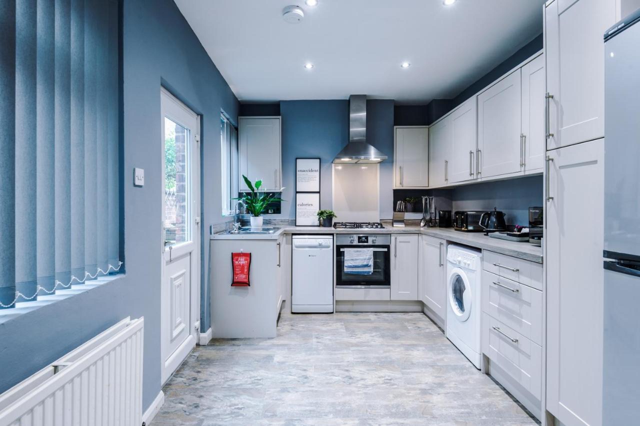 Spacious Modern - Great Location * Chester