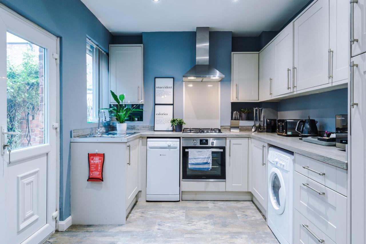 Spacious Modern - Great Location Holiday home