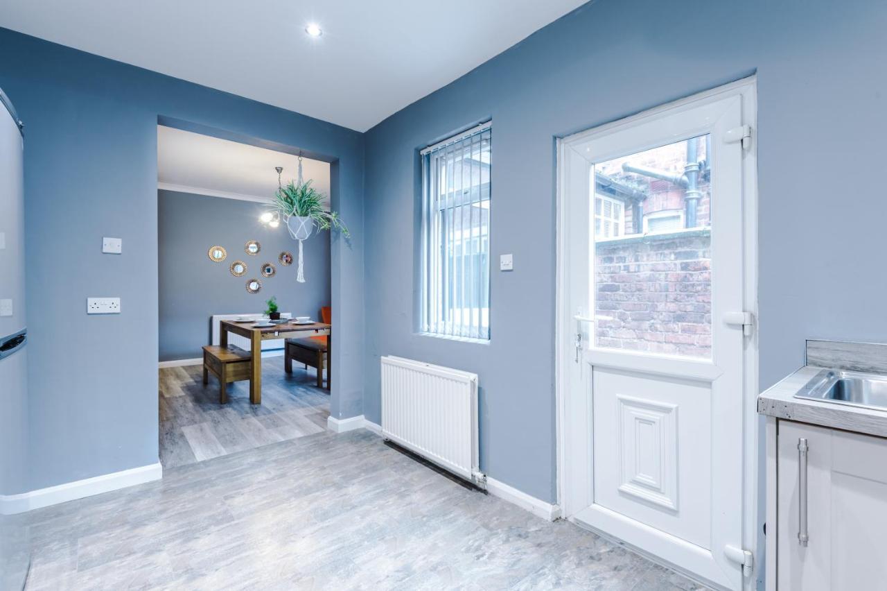 Spacious Modern - Great Location