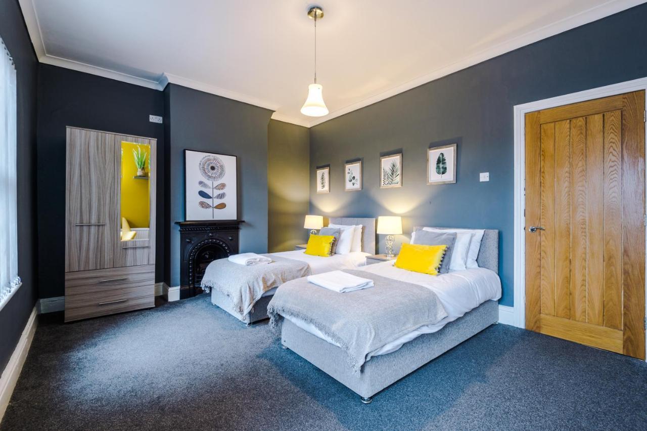 Spacious Modern - Great Location